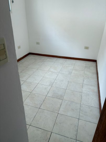 Departamento interno en alquiler!