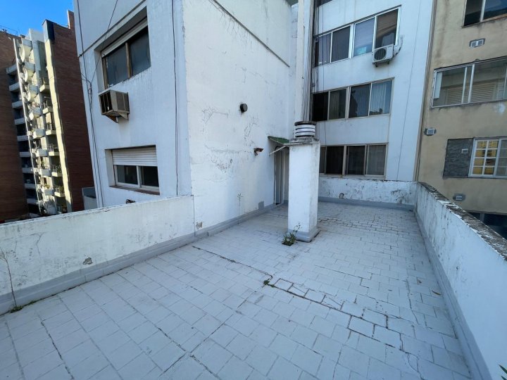 Oportunidad Barrio Martin-Mono Ambiente con terraza exclusiva