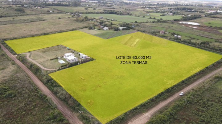 Terreno de 60.000 m2 con vistas a la laguna del pescado, zona termas