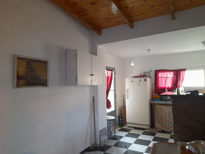 EN VENTA FUNES CASA 2 DORMITORIOS
