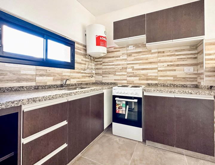 Santiago/9 de Julio depto 1 dormitorio + comodín