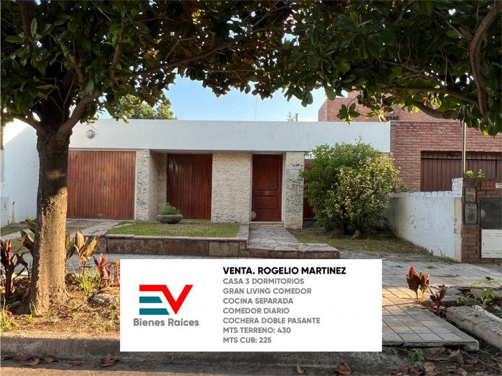 VENTA. ROGELIO MARTINEZ. EXCEPCIONAL PROPIEDAD 3 DORM COCHERA DOBLE. 430 MTS TERRENO. 225 MTS CUBIERTOS. GRAN PATIO