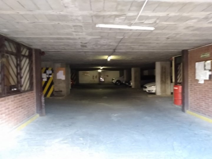 Cochera cubierta en venta en barrio Providencia