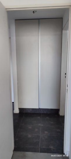 Semipiso de 2 ambientes, lavadero, balcón terraza corrido al contrafrente y cochera, todo sol, para exigentes!