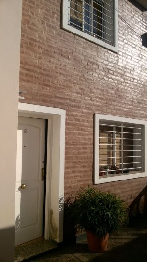 ALTO ALBERDI - DUPLEX EN COMPLEJO CON COCHERA