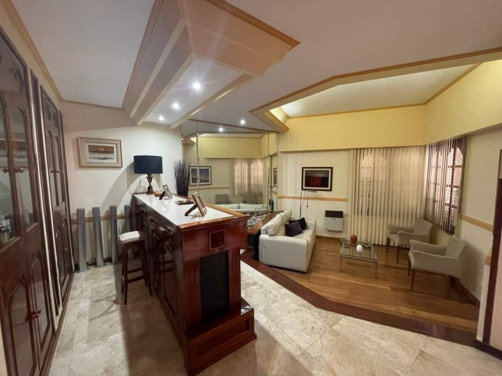Vendo Casa 3 dormitorios con oficina y quincho en Barrio Catedral