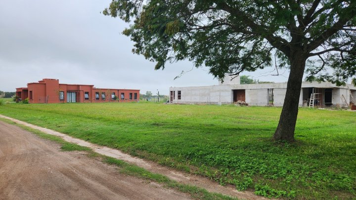 Vendo lote en Ayres del Golf de 1260 m2