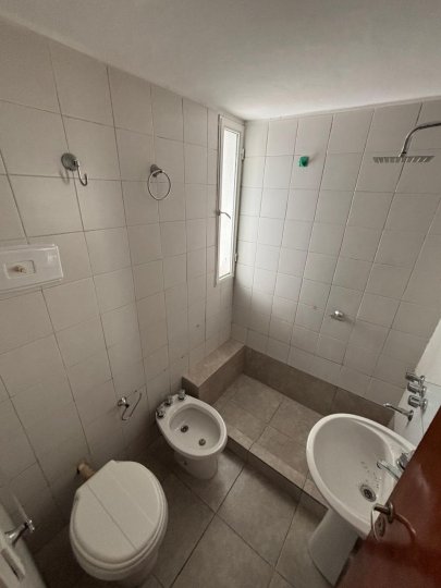 VENTA - 1 DORMITORIO - CENTRO A MTS DE PLAZA COLON