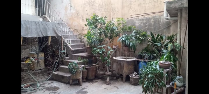 Local comercial con vivienda interna - Bº Centro
