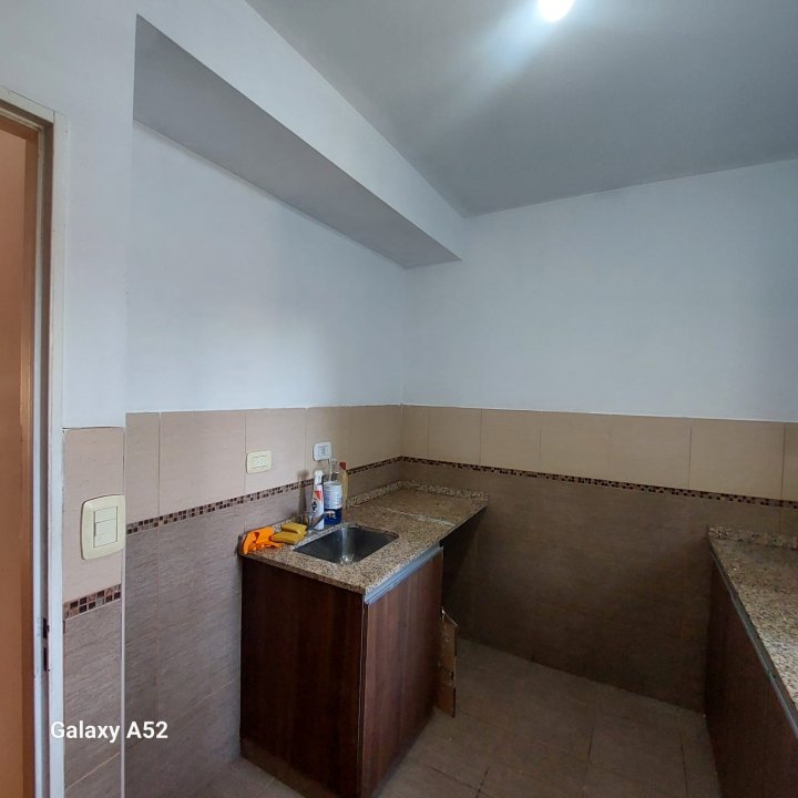 VILLA CRESPO - REMEDIOS ESCALADA DE SAN MARTIN 1000 - 2 AMB CON BALCON - U$S110.000 + EXP. $185000