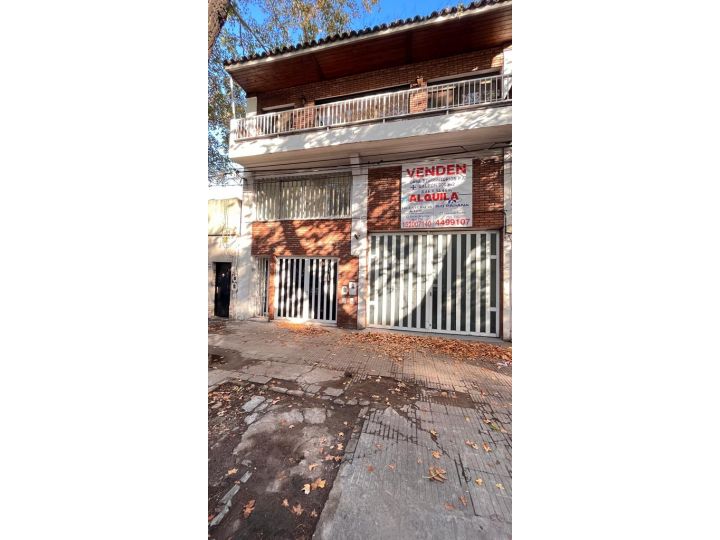 GALPON 300 m2  CON  OFICINAS /VIVIENDA BV. AVELLANEDA Y PELLEGRINI