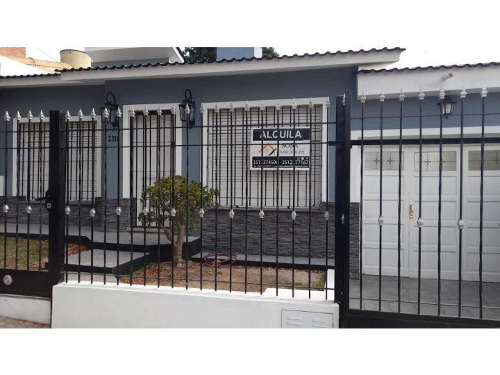 COLINAS DE V. SARSFIELD - RECICLADA - 3 DORM GGE Y PATIO