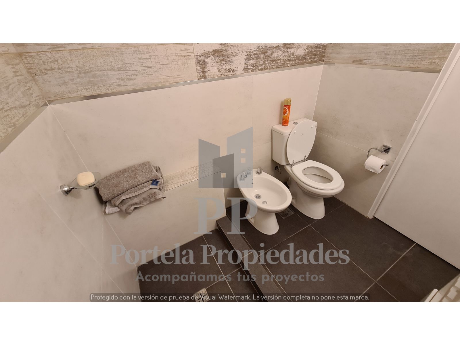 PH DE 4 AMBIENTES EN CASTELAR NORTE