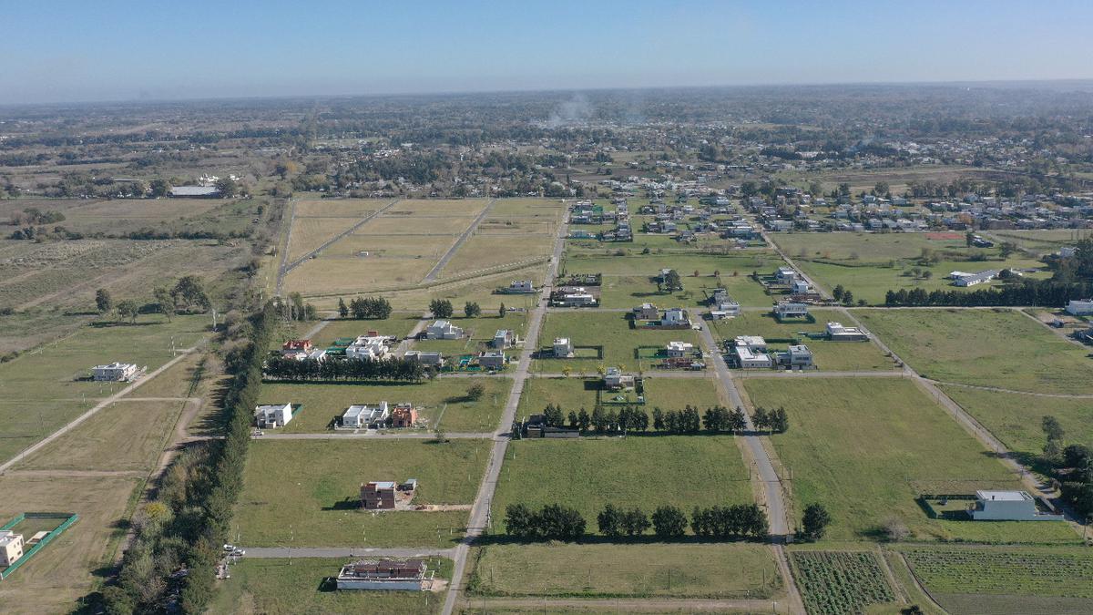 Lote Altos de Don Carlos -10 x 32 -504 y 139 - Hernández, La Plata