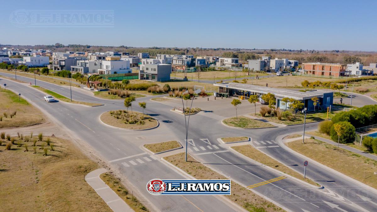 Puertos del Lago - Casa en una sola planta en  Barrio Vistas