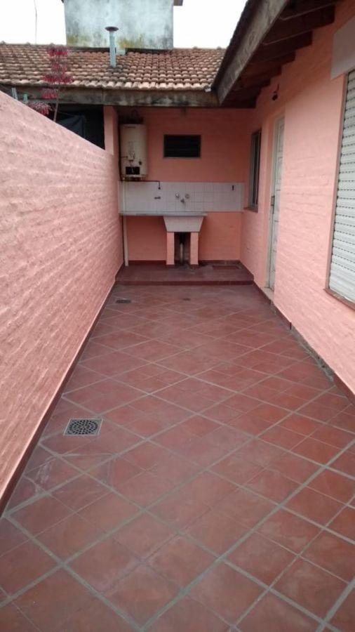 Venta en Block de 3 Dptos en Villa De Mayo