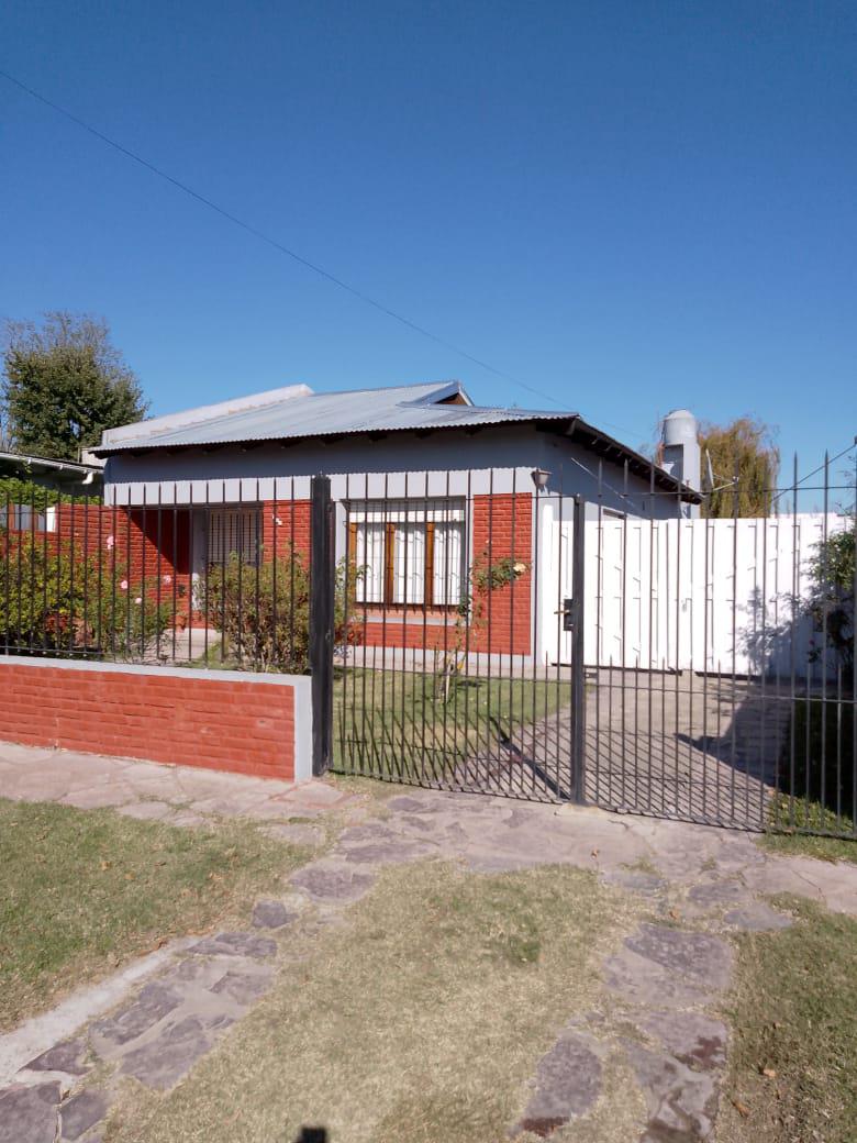 Casa en  venta en Rauch