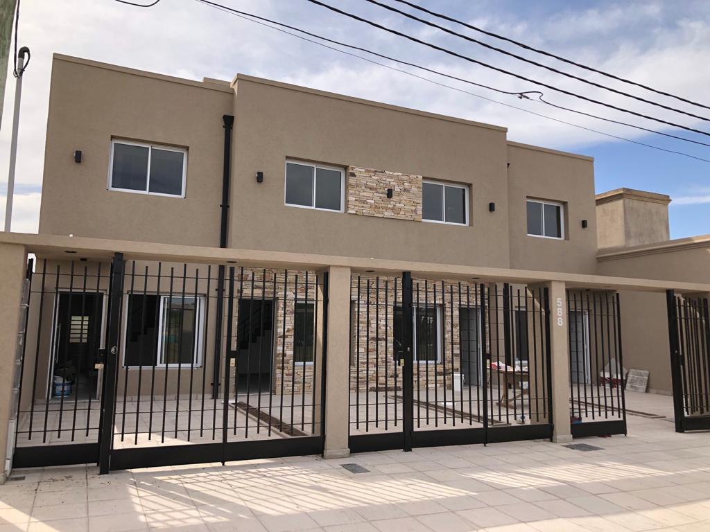 Duplex 3 amb Los Cardales a estrenar