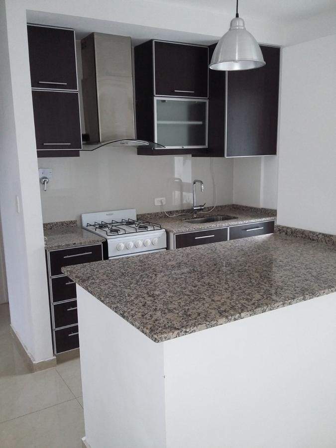 En Venta - Departamento 2 Ambientes c/Cochera - Sarandí, Avellaneda