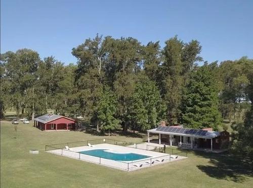 Hermoso lote a la laguna en Barrio Isla, Tres Pinos. General Rodriguez.