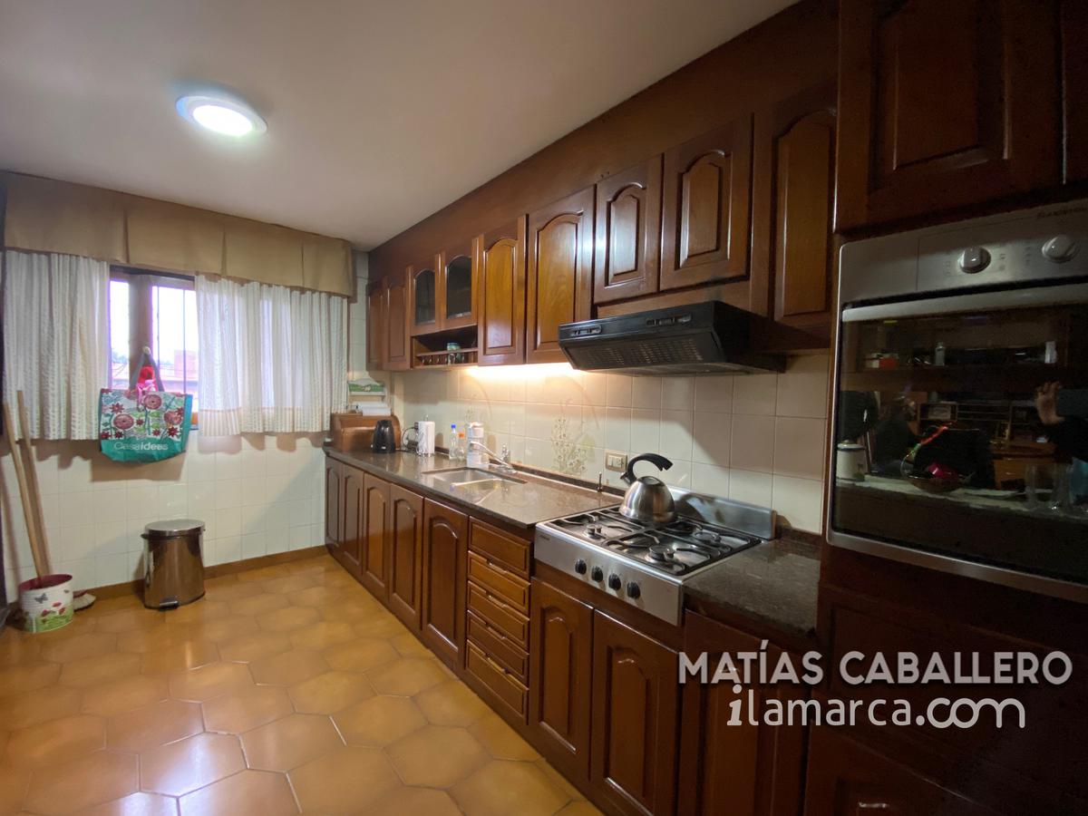 casa a la VENTA en ricardo pedroni al 2100