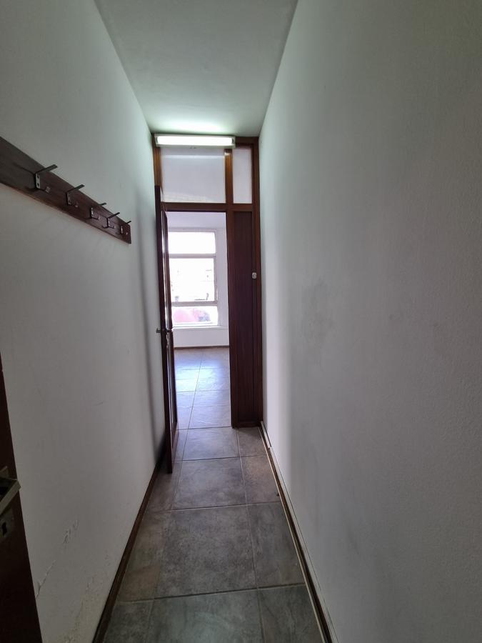 VENTA-  Oficina con 3 espacios independientes y sala de espera -Centro, Rosario.