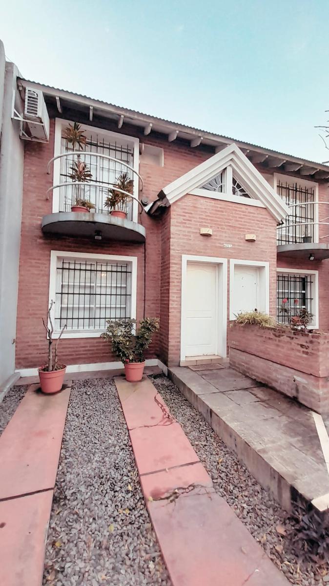 Duplex 3 ambientes en BARRACAS con Jardin