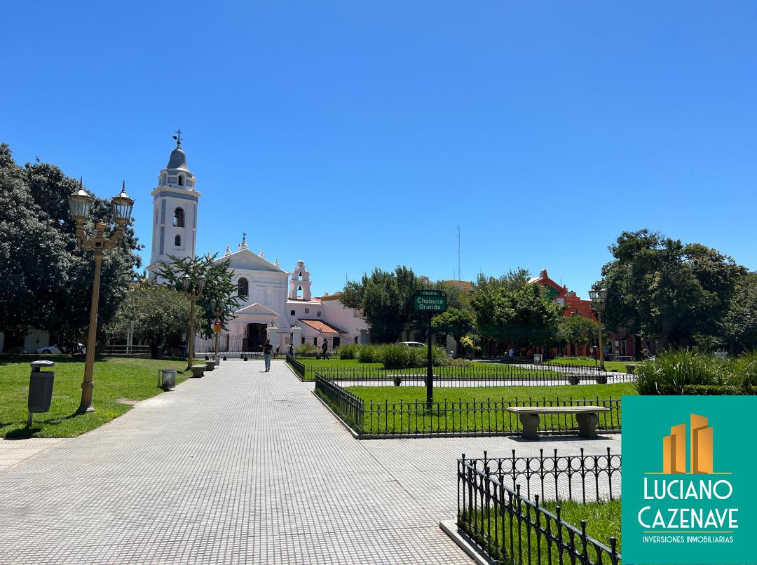 Departamento en alquiler con muebles  con 2 dormitorios - Recoleta