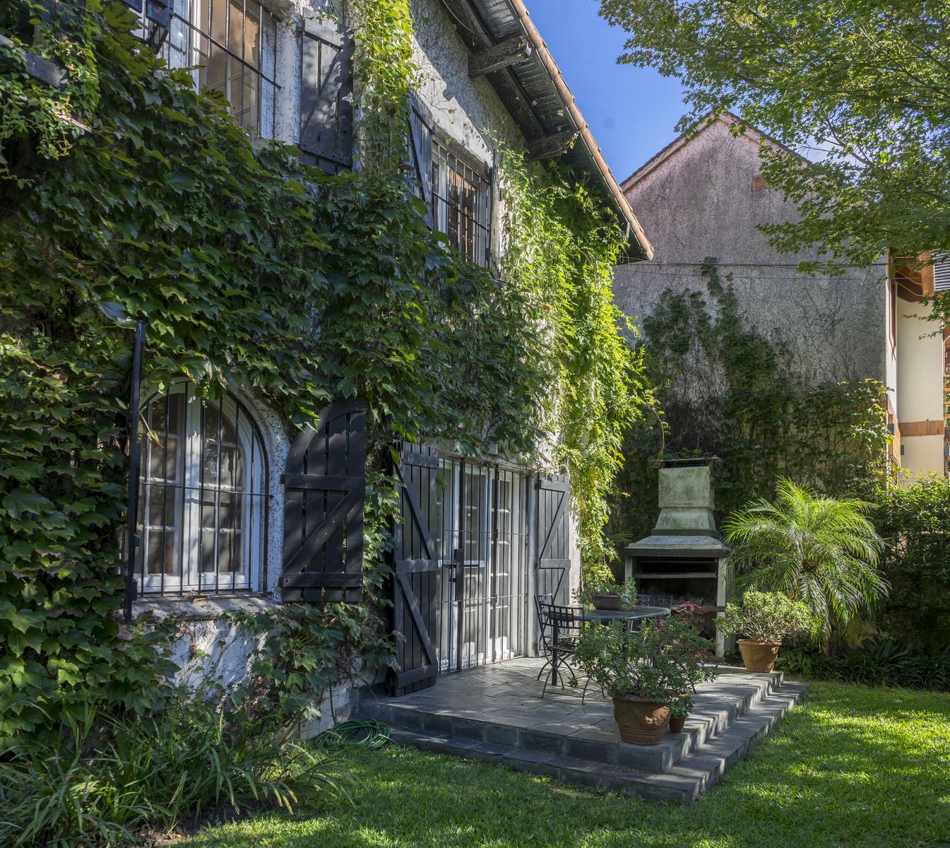 CASA EN ALQUILER EN LA LUCILA DE LIB AL RIO