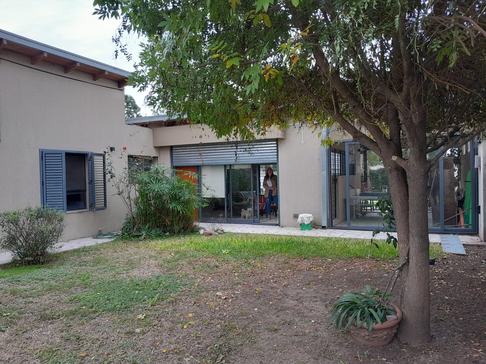 Casa en alquiler en barrio Las Moras, Monte Vera