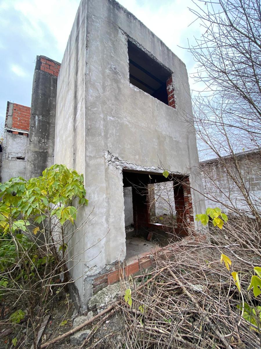 Terreno en Villa Luzuriaga