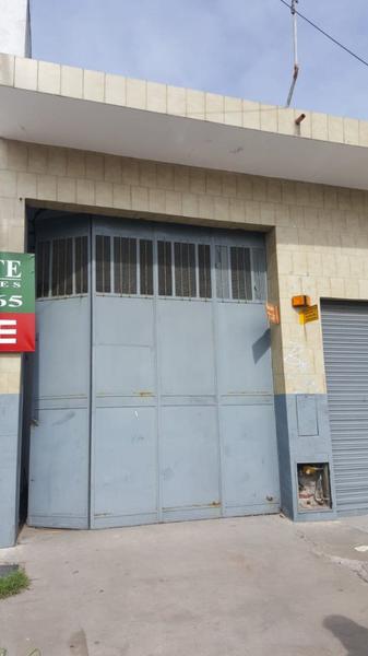 2 Galpónes en venta CON RENTA