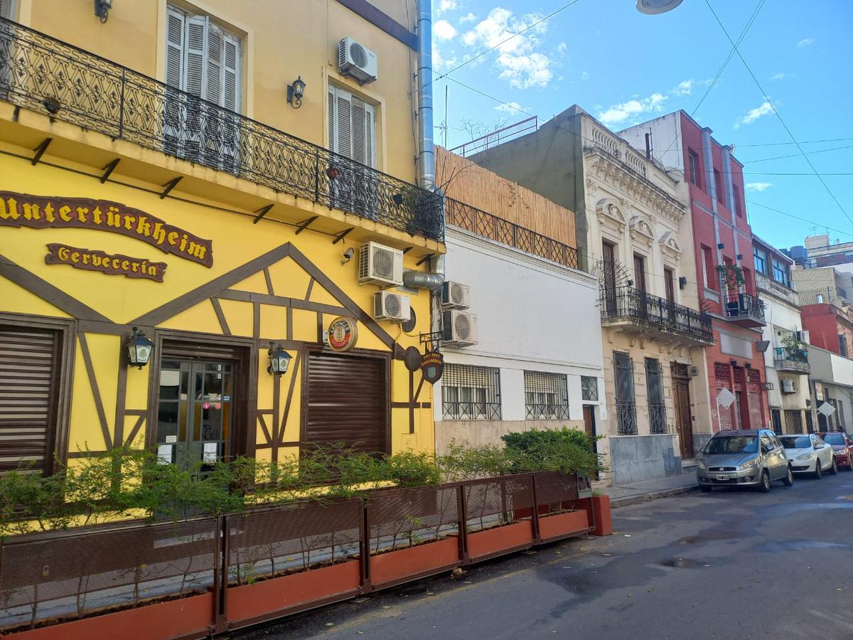 Terreno con casa renovada - ideal emprendimiento!!! - San Telmo