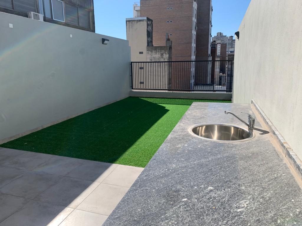 Venta Departamento Un Dormitorio con Terraza Exclusiva Barrio Martin 96 m2 totales