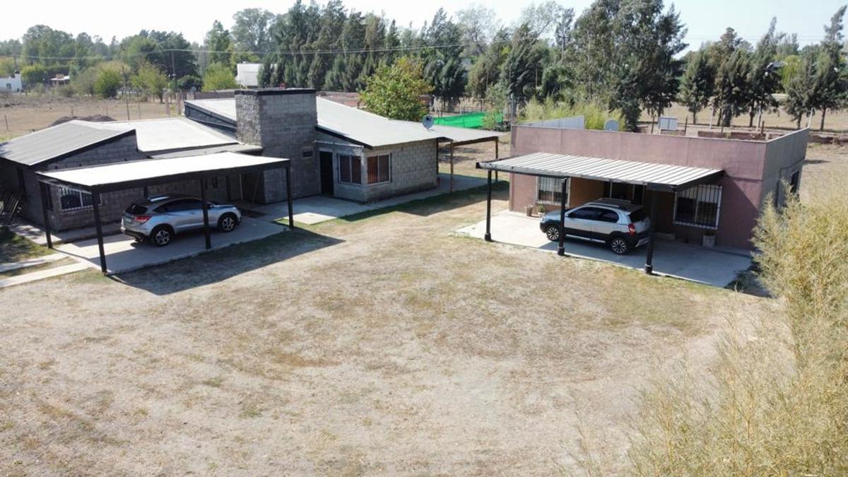 Quinta en venta con dos propiedades