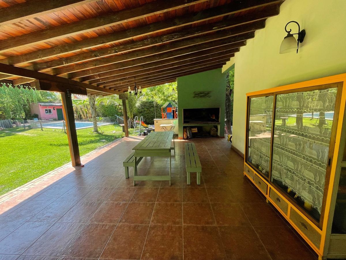 Venta Casa Quinta sobre 1.800 m2 - La Reja Sur