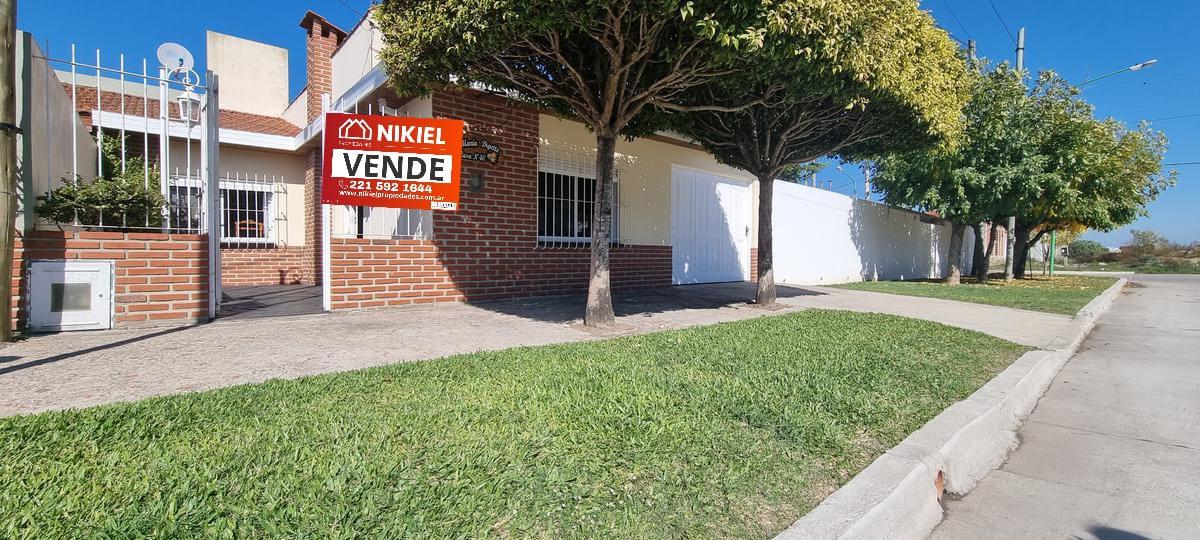 Casa en VENTA de 2 Habitaciones 250mts2, Barrio 