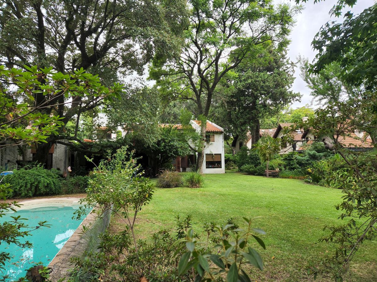 Casa en venta  - Lomas de San Isidro - Lomas Jockey