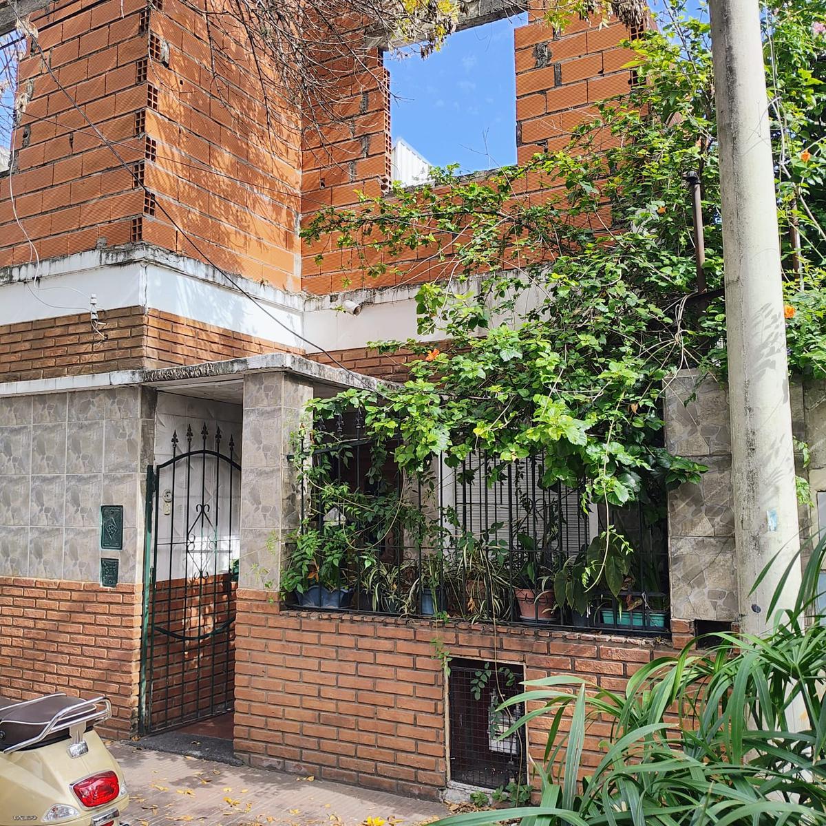 Casa en venta Roullion al 1100