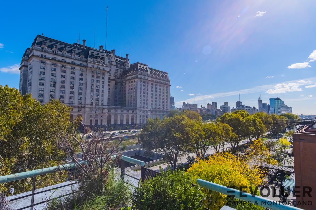 En venta oficina con vista, 9 ambientes y 2 cocheras- Puerto Madero