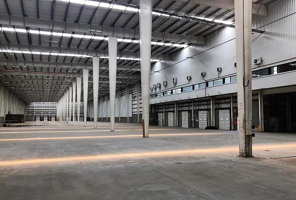 Depósito 10.000 m2 - alquiler - Avellaneda