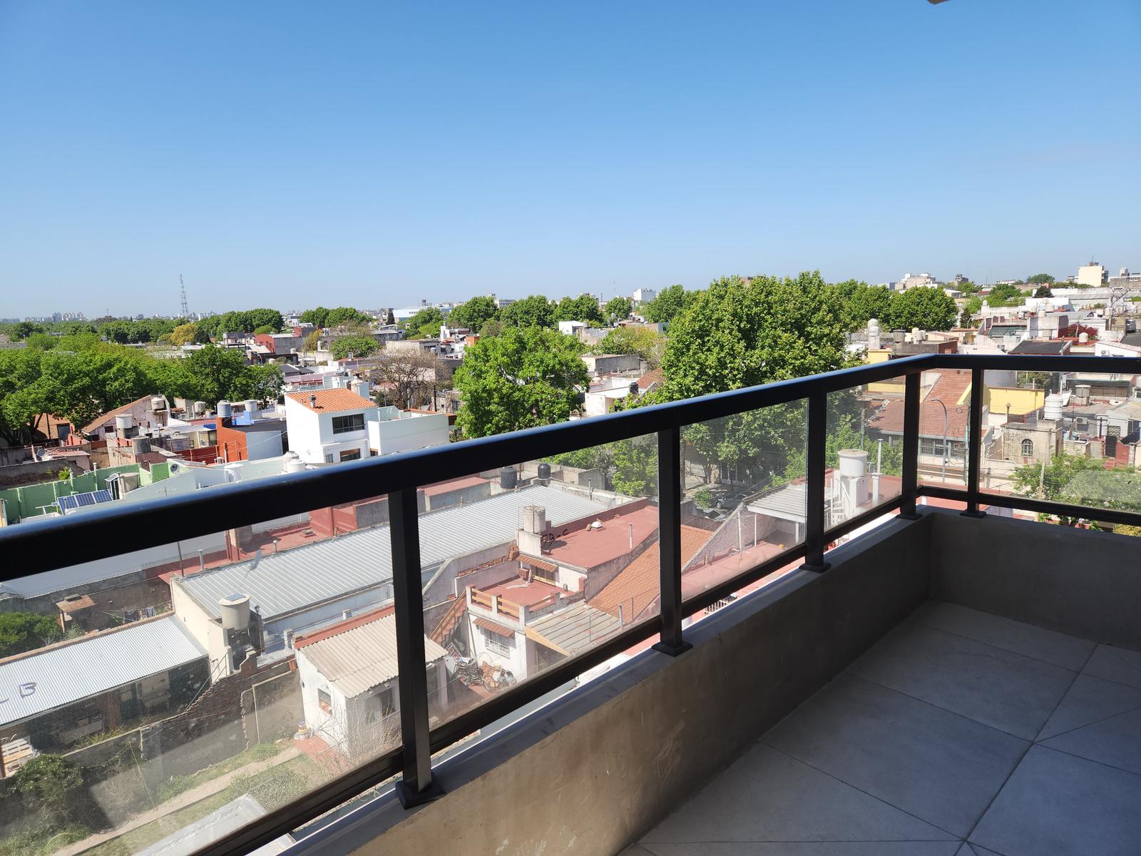 Departamento 3 ambientes - Balcon con parrilla - Venta- Mataderos