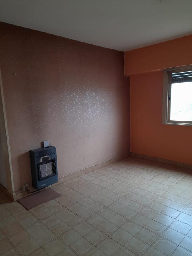 Departamento en venta - 2 dormitorios 1 baño - 53 mts2 - Crucesita