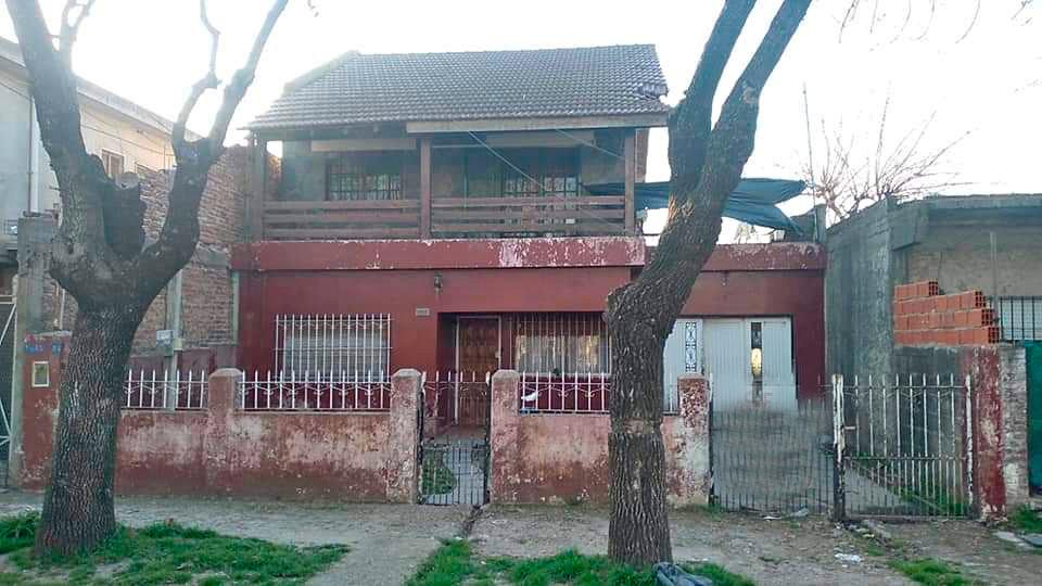 Casa en venta - 6 Dormitorios 3 Baños - 350Mts2 - Monte Grande