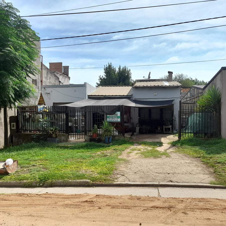 CASA a la VENTA: ubicada en 9 de Julio 529 - Colón Entre Ríos