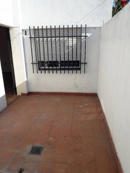 SE VENDE DEPARTAMENTO SOBRE AV LUJÁN 2300