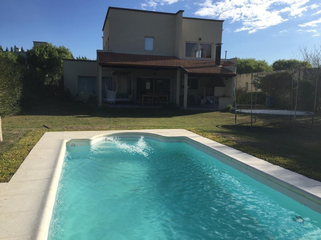 Casa  en Venta en Santa Teresa, Villanueva, Tigre