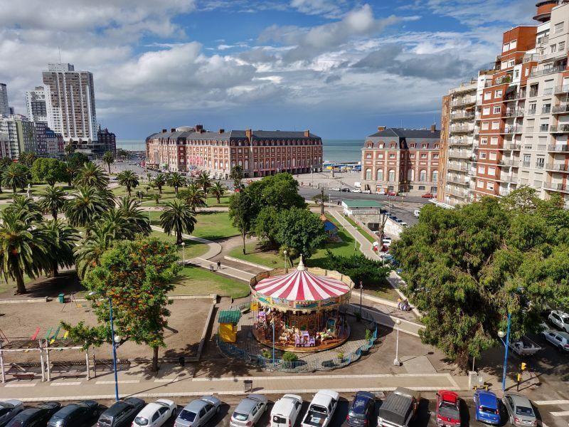 TEMPORADA - Excelente Ambiente con Vista Plaza Colon Y Mar