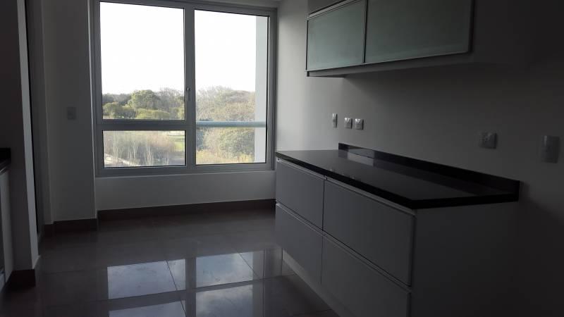 VENDE YA! OPORTUNIDAD TORRE RENOIR II 3 SUITE  UNICO