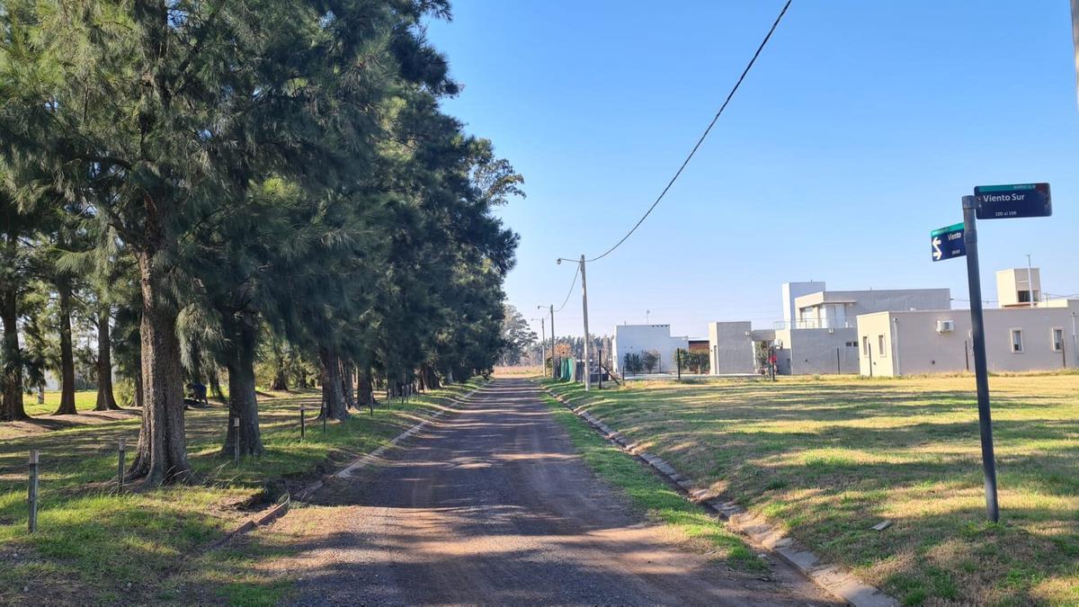 Lote de 800m2 en El Molino, Roldan.